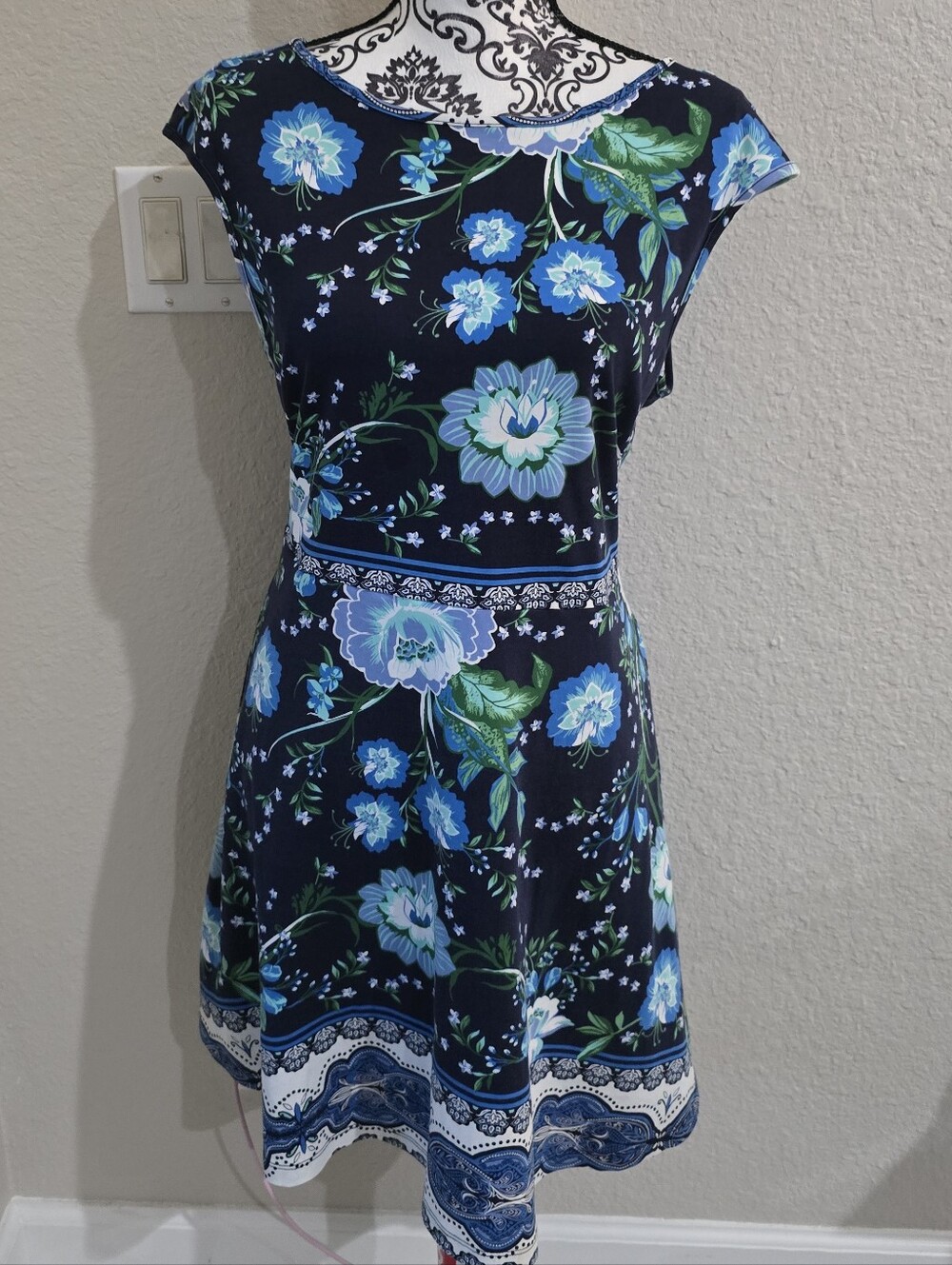 New York & Company Navy Floral Cap-Sleeve Fit & Flare Dress